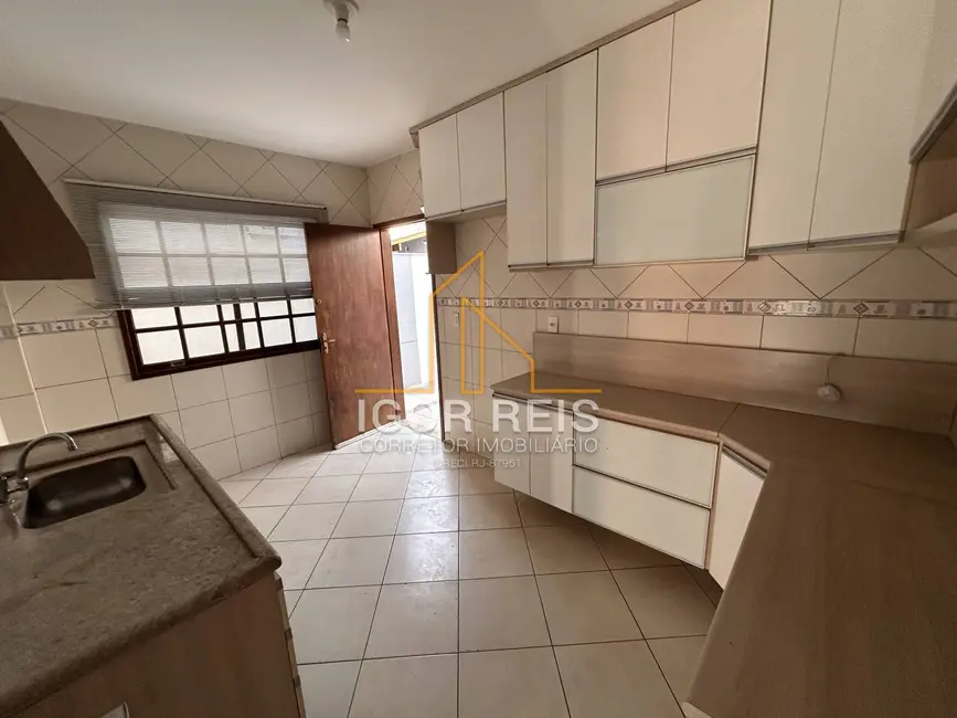 Foto 5 de Casa de Condomínio com 3 quartos à venda em Parque Jóquei Club, Campos Dos Goytacazes - RJ