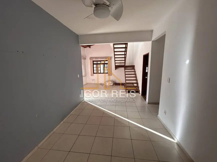 Foto 3 de Casa de Condomínio com 3 quartos à venda em Parque Jóquei Club, Campos Dos Goytacazes - RJ