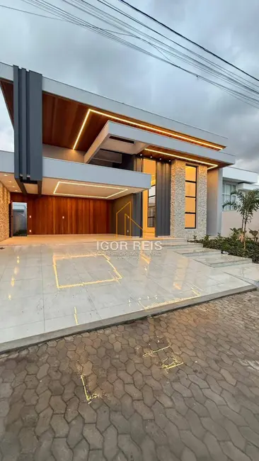 Foto 1 de Casa de Condomínio com 3 quartos à venda, 230m2 em Parque Rodoviário, Campos Dos Goytacazes - RJ