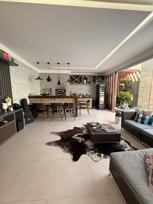 Foto 4 de Casa de Condomínio com 4 quartos à venda, 600m2 em Parque Rodoviário, Campos Dos Goytacazes - RJ