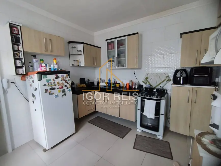 Foto 4 de Casa com 4 quartos à venda, 160m2 em Parque Aurora, Campos Dos Goytacazes - RJ