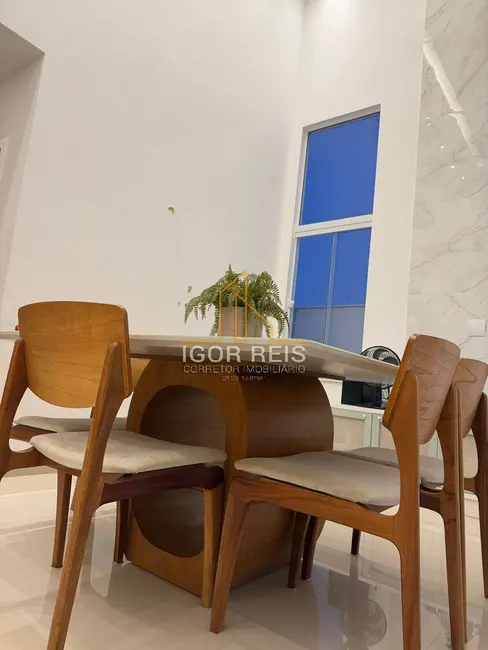 Foto 2 de Casa de Condomínio com 3 quartos à venda em Parque Rodoviário, Campos Dos Goytacazes - RJ