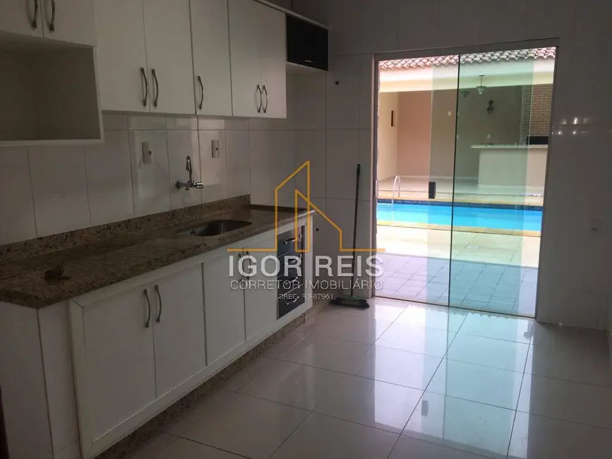 Foto 2 de Casa de Condomínio com 3 quartos à venda em Parque Califórnia, Campos Dos Goytacazes - RJ