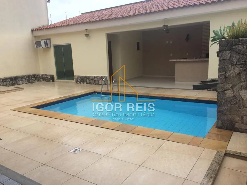 Foto 9 de Casa de Condomínio com 3 quartos à venda em Parque Califórnia, Campos Dos Goytacazes - RJ