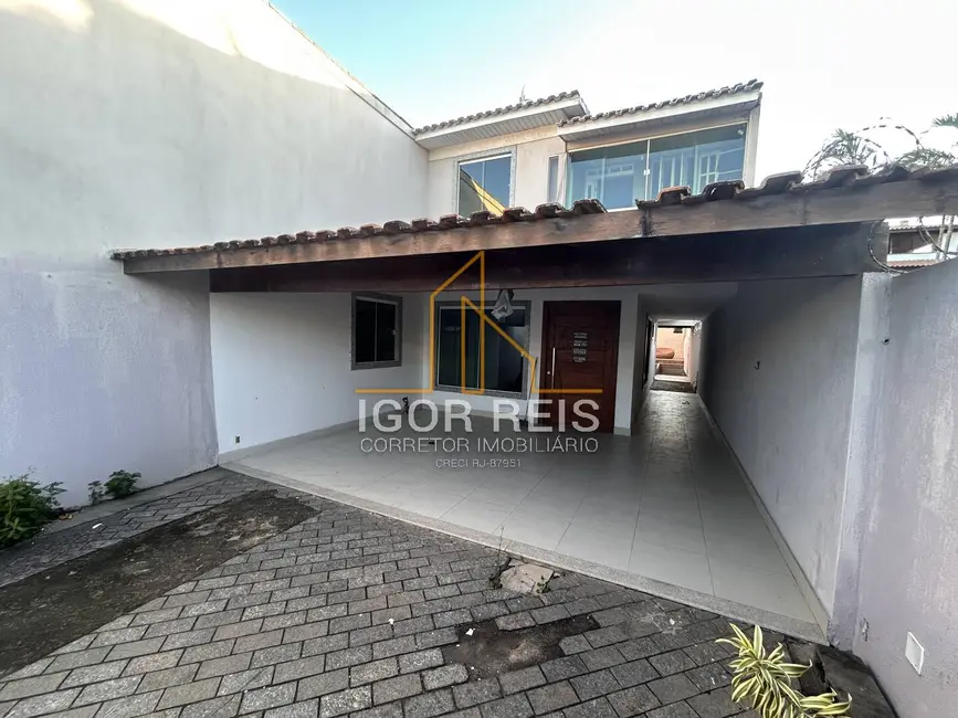 Foto 1 de Casa com 4 quartos à venda e para alugar em Parque Jóquei Club, Campos Dos Goytacazes - RJ