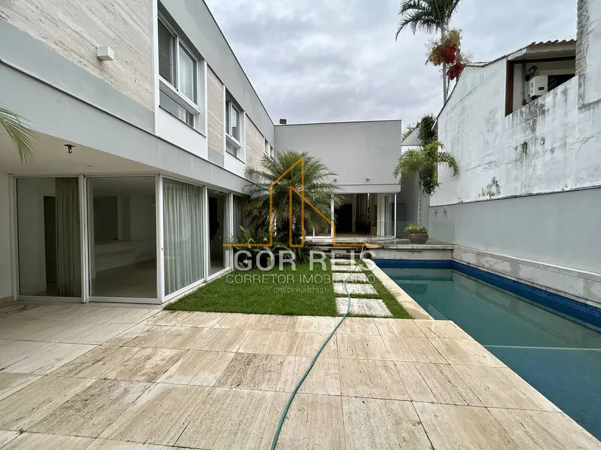 Foto 1 de Casa de Condomínio com 3 quartos à venda, 423m2 em Parque Santo Amaro, Campos Dos Goytacazes - RJ