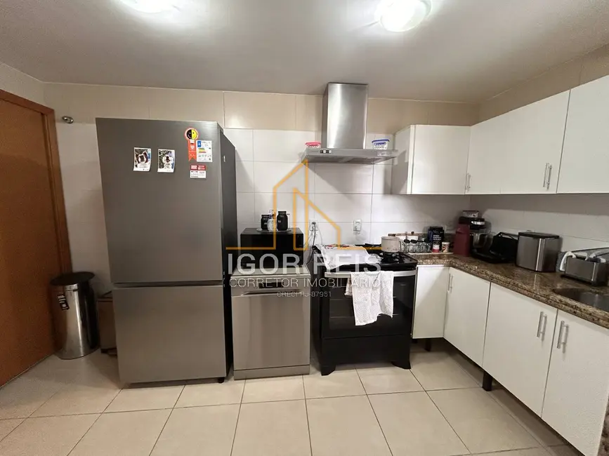 Foto 7 de Apartamento com 4 quartos para alugar, 160m2 em Centro, Campos Dos Goytacazes - RJ