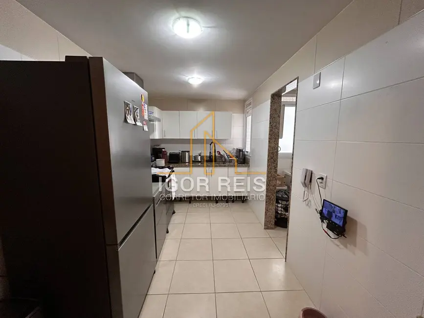 Foto 9 de Apartamento com 4 quartos para alugar, 160m2 em Centro, Campos Dos Goytacazes - RJ