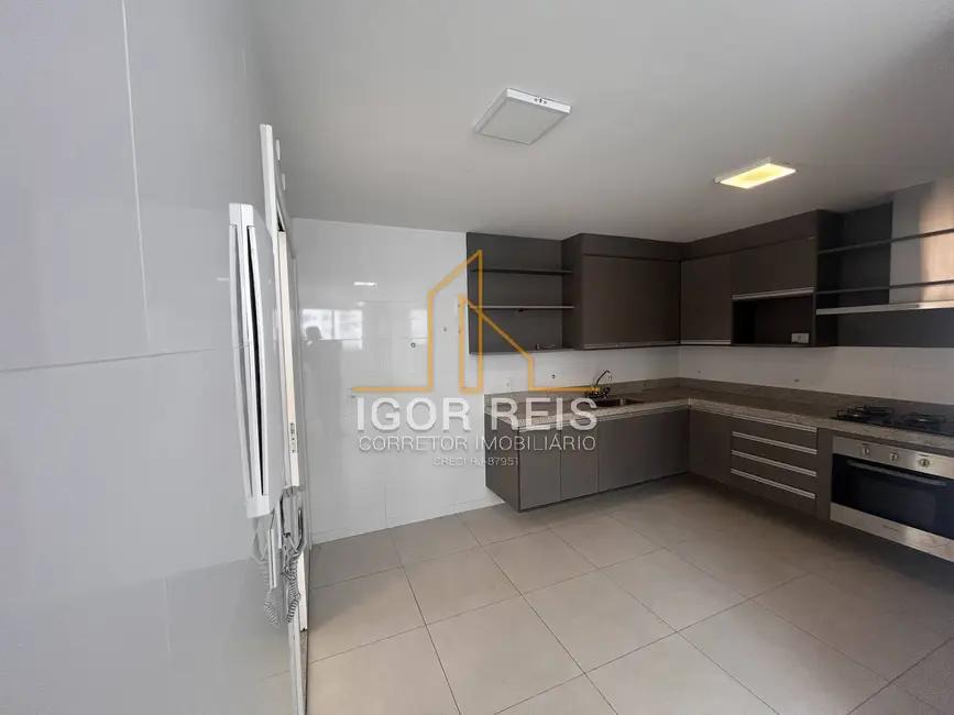 Foto 8 de Apartamento com 3 quartos à venda, 175m2 em Parque Tamandaré, Campos Dos Goytacazes - RJ