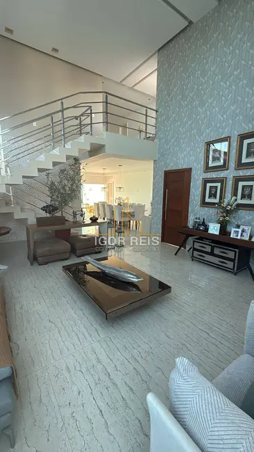 Foto 3 de Casa de Condomínio com 3 quartos para alugar, 420m2 em Vila da Rainha, Campos Dos Goytacazes - RJ