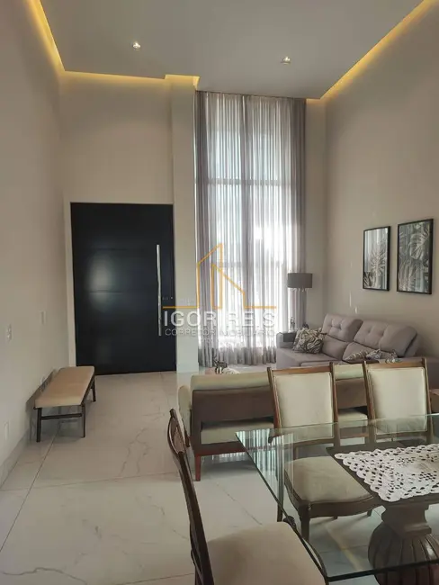 Foto 4 de Casa de Condomínio com 3 quartos à venda em Parque Rodoviário, Campos Dos Goytacazes - RJ