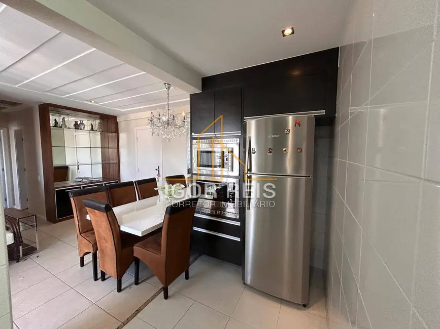 Foto 4 de Apartamento com 2 quartos para alugar, 71m2 em Centro, Campos Dos Goytacazes - RJ