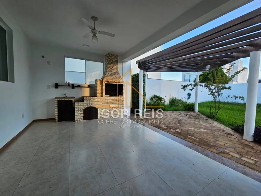 Foto 6 de Casa com 5 quartos à venda, 480m2 em Parque Califórnia, Campos Dos Goytacazes - RJ