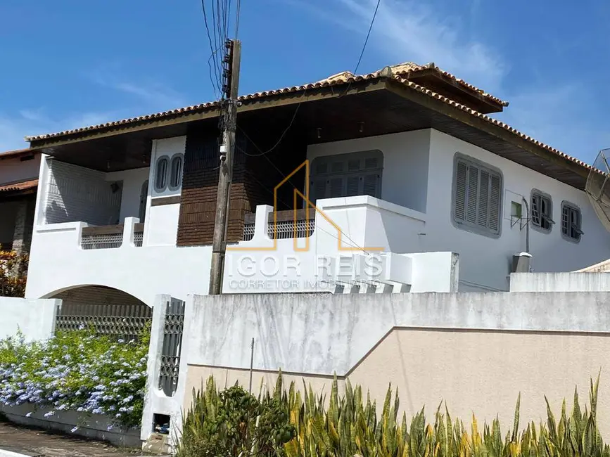 Foto 2 de Casa de Condomínio com 4 quartos à venda em Centro, Campos Dos Goytacazes - RJ