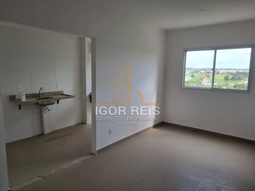 Foto 3 de Apartamento com 2 quartos à venda em Campos Dos Goytacazes - RJ