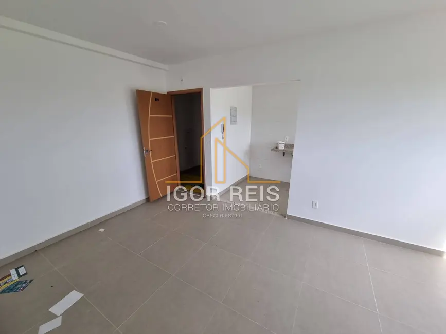 Foto 2 de Apartamento com 2 quartos à venda em Campos Dos Goytacazes - RJ