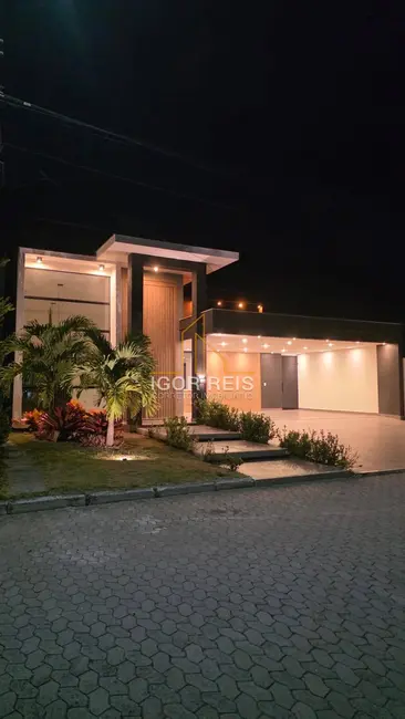 Casa de Condomínio com 3 quartos à venda em Parque Rodoviário, Campos Dos Goytacazes - RJ - imagem 3 Foto 3 de Casa de Condomínio com 3 quartos à venda em Parque Rodoviário, Campos Dos Goytacazes - RJ