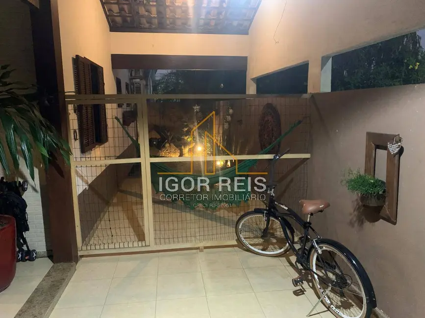 Foto 4 de Casa de Condomínio com 3 quartos à venda em Parque Califórnia, Campos Dos Goytacazes - RJ