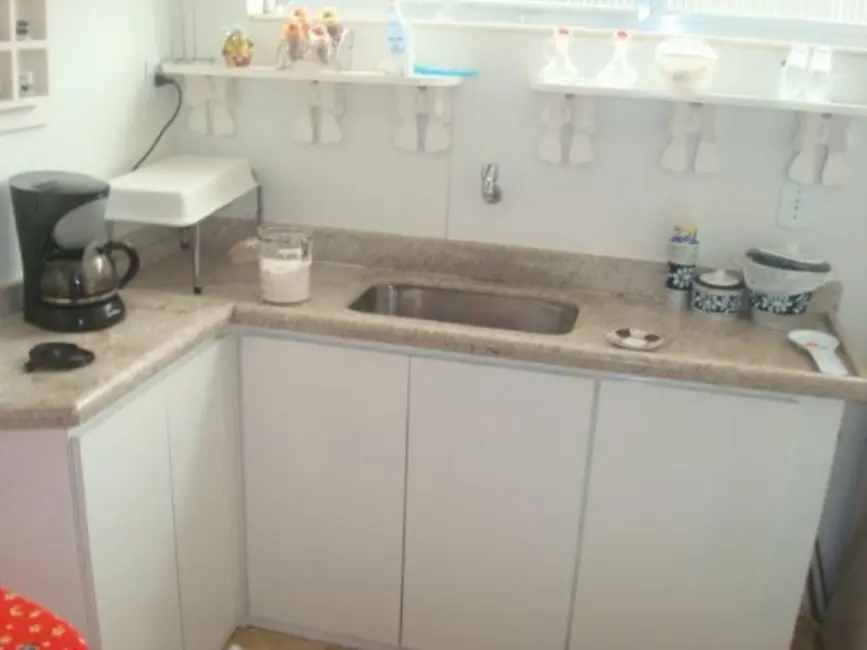 Cobertura com 4 quartos à venda e para alugar, 200m2 em Centro, Cabo Frio - RJ - imagem 3 Foto 3 de Cobertura com 4 quartos à venda e para alugar, 200m2 em Centro, Cabo Frio - RJ