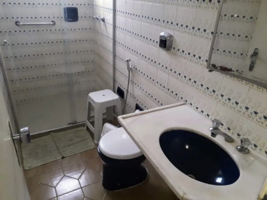 Apartamento com 3 quartos à venda e para alugar, 105m2 em Centro, Cabo Frio - RJ - imagem 6 Foto 6 de Apartamento com 3 quartos à venda e para alugar, 105m2 em Centro, Cabo Frio - RJ