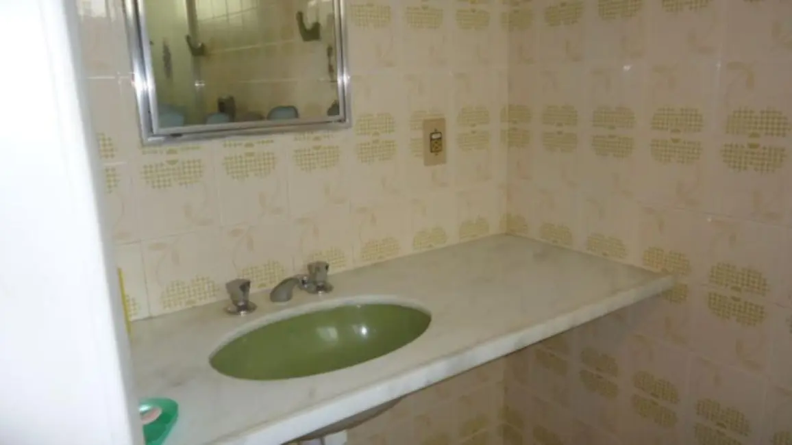 Apartamento com 3 quartos à venda e para alugar, 105m2 em Centro, Cabo Frio - RJ - imagem 3 Foto 3 de Apartamento com 3 quartos à venda e para alugar, 105m2 em Centro, Cabo Frio - RJ