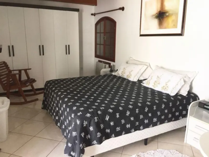 Foto 9 de Casa com 4 quartos à venda e para alugar, 400m2 em Cabo Frio - RJ