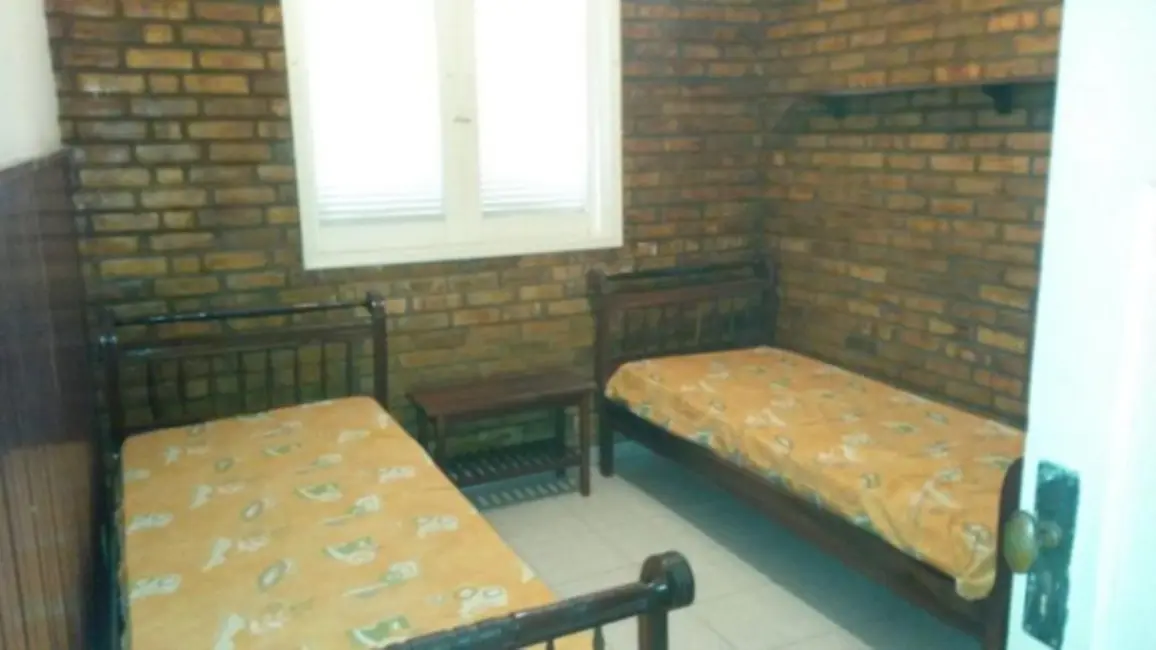 Foto 4 de Casa com 4 quartos à venda e para alugar, 160m2 em Centro, Cabo Frio - RJ