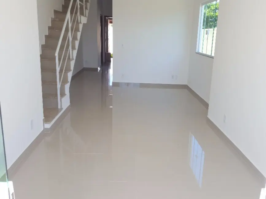 Foto 6 de Sobrado com 3 quartos à venda em Foguete, Cabo Frio - RJ