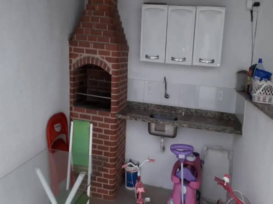 Foto 5 de Sobrado com 4 quartos à venda, 225m2 em Cabo Frio - RJ