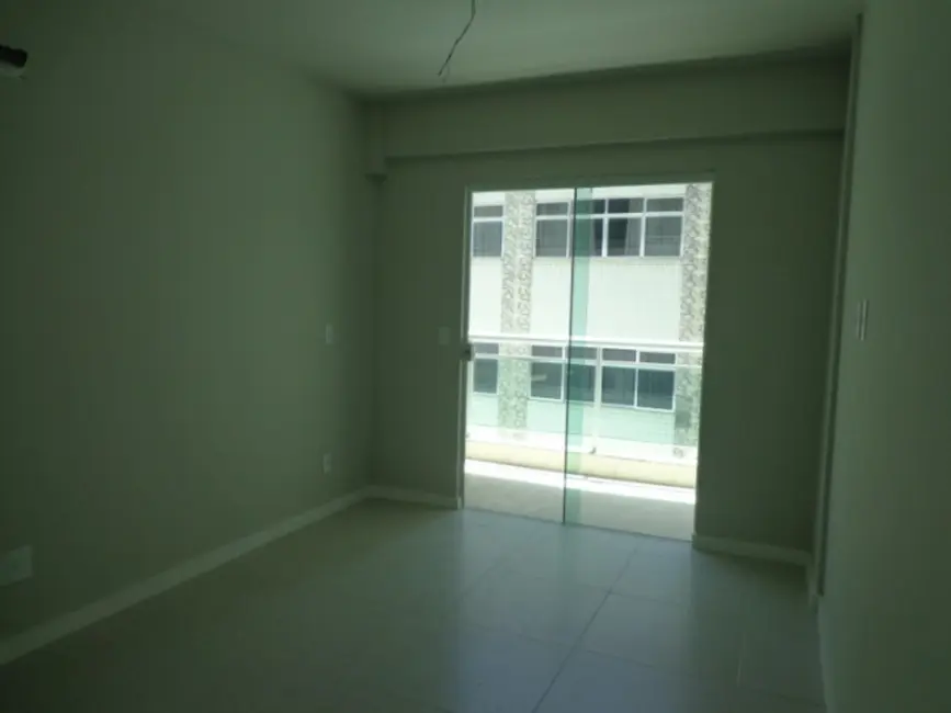 Apartamento com 1 quarto à venda, 57m2 em Centro, Cabo Frio - RJ - imagem 8 Foto 8 de Apartamento com 1 quarto à venda, 57m2 em Centro, Cabo Frio - RJ