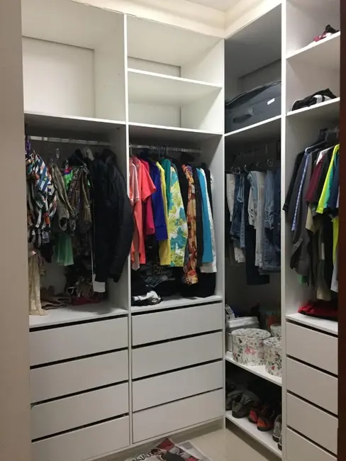 Foto 2 de Sobrado com 4 quartos à venda, 225m2 em Cabo Frio - RJ