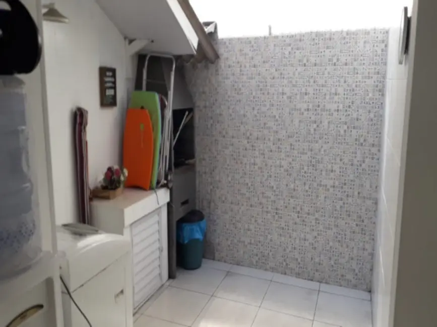Foto 9 de Sobrado com 2 quartos à venda, 70m2 em Jardim Náutilus, Cabo Frio - RJ