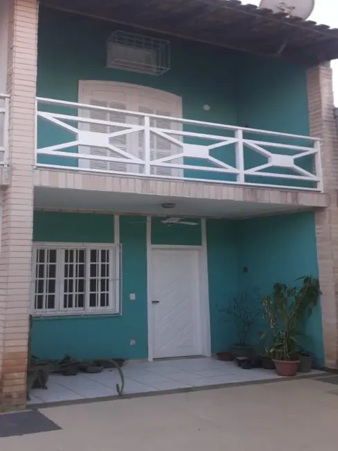 Foto 1 de Sobrado com 2 quartos à venda, 90m2 em Jardim Caiçara, Cabo Frio - RJ