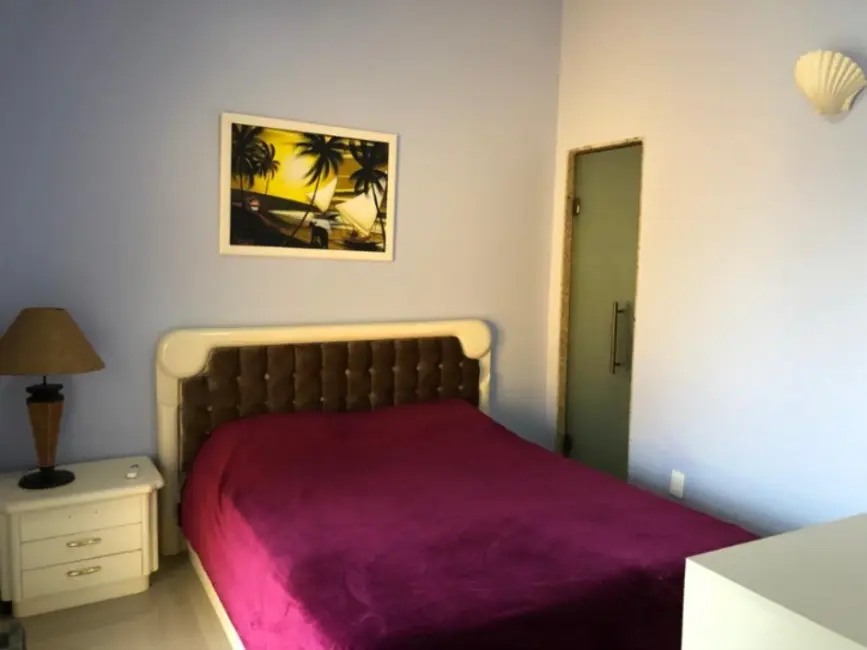 Foto 3 de Sobrado com 3 quartos à venda, 127m2 em Ogiva, Cabo Frio - RJ