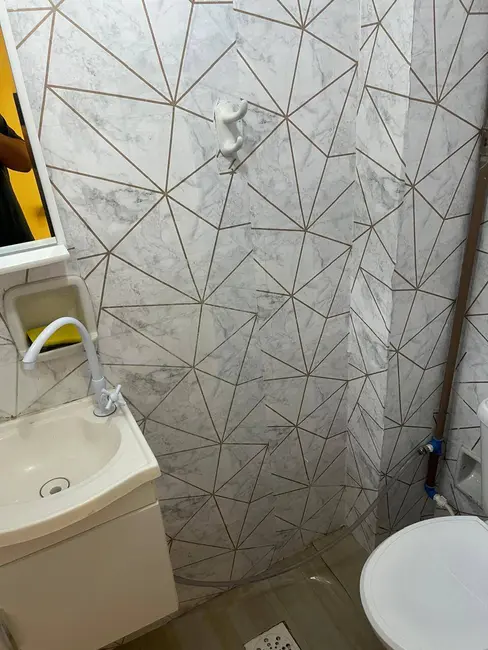 Loja à venda e para alugar, 25m2 em Centro, Cabo Frio - RJ - imagem 5 Foto 5 de Loja à venda e para alugar, 25m2 em Centro, Cabo Frio - RJ