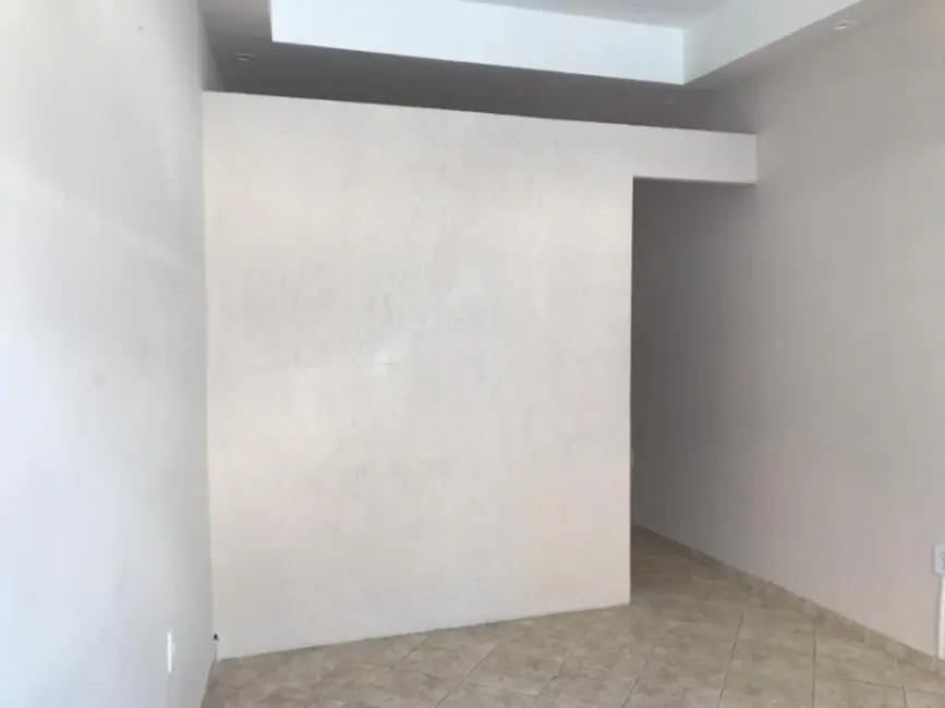 Foto 2 de Loja à venda e para alugar, 25m2 em Centro, Cabo Frio - RJ