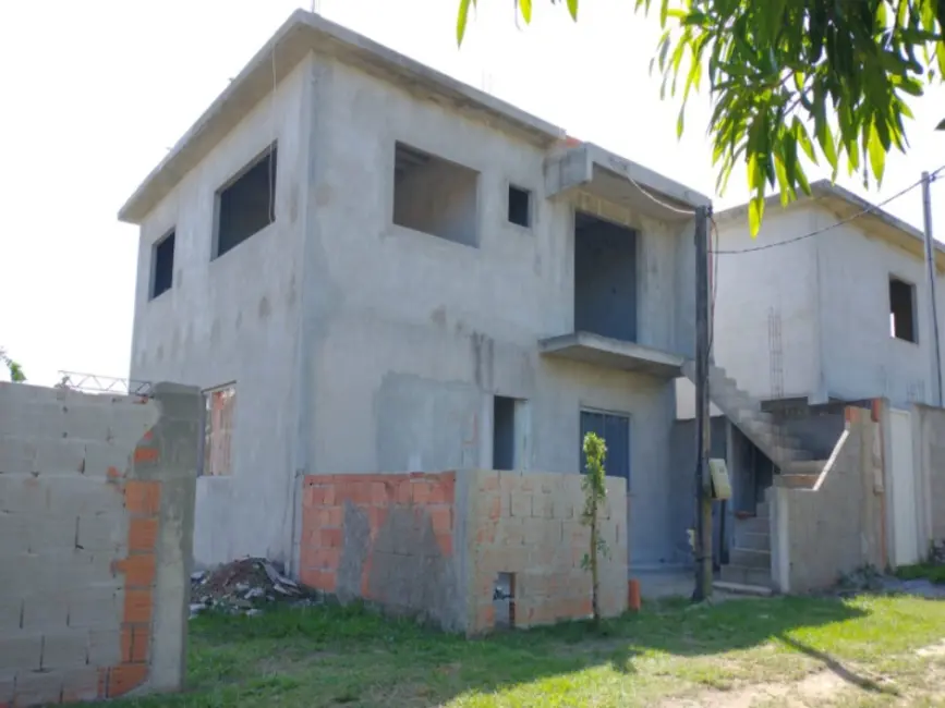Foto 1 de Sobrado com 4 quartos à venda, 378m2 em Cruz, Sao Pedro Da Aldeia - RJ