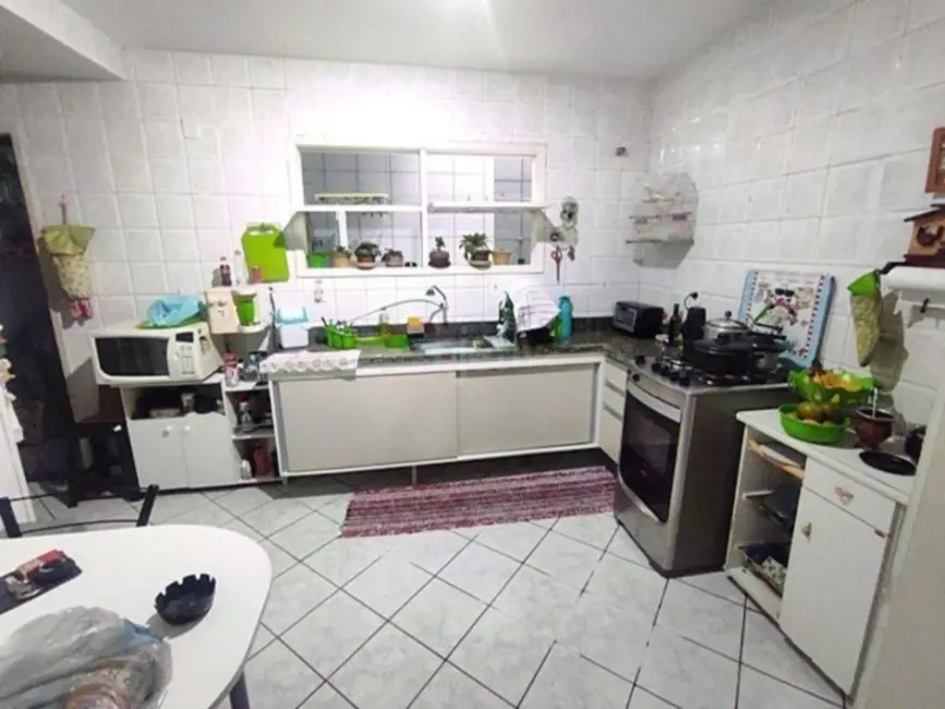 Foto 5 de Sobrado com 3 quartos à venda, 105m2 em Palmeiras, Cabo Frio - RJ