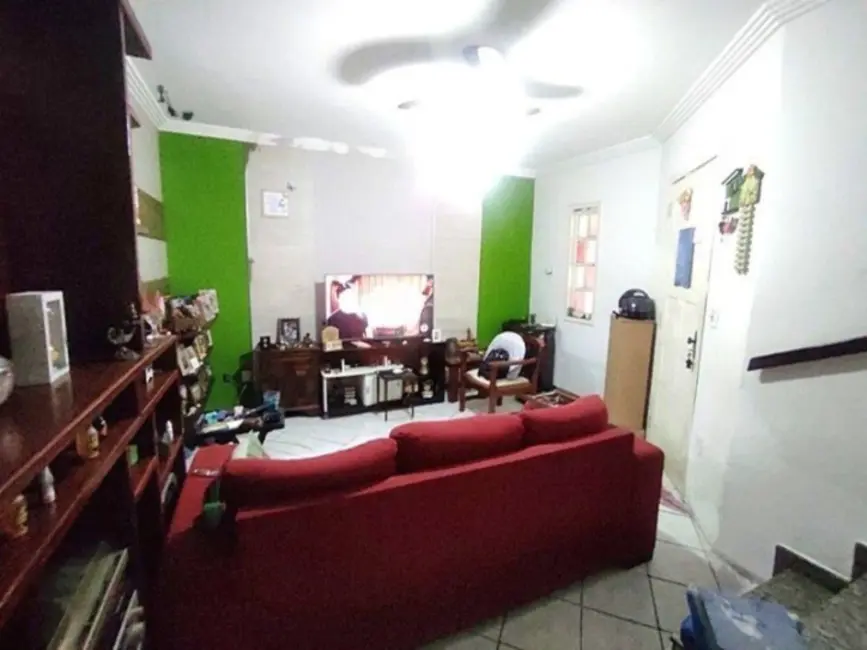 Foto 2 de Sobrado com 3 quartos à venda, 105m2 em Palmeiras, Cabo Frio - RJ