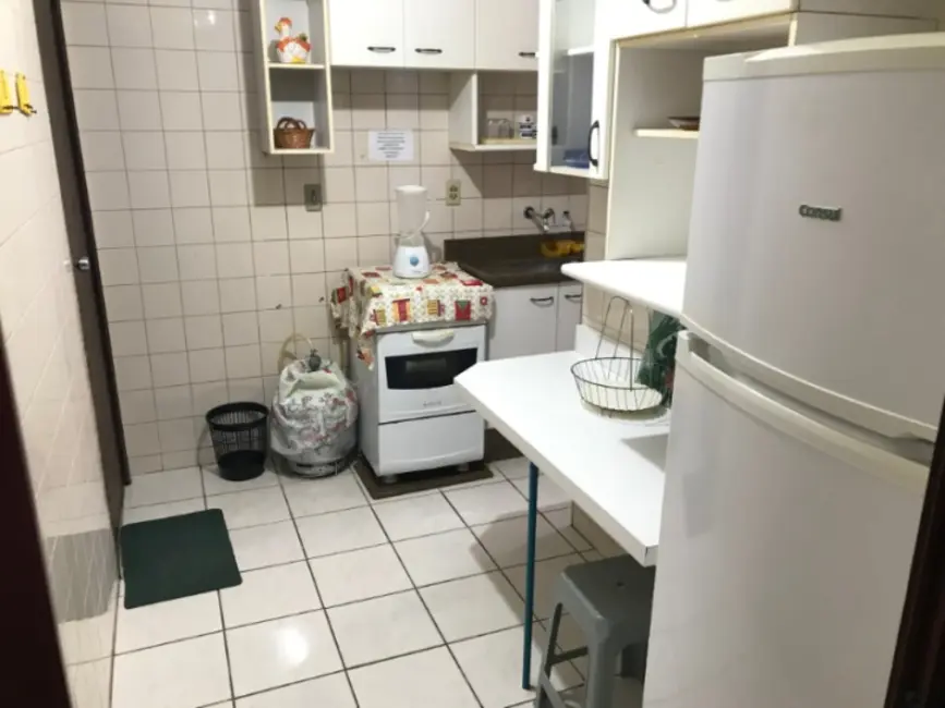Apartamento com 3 quartos à venda e para alugar, 100m2 em Centro, Cabo Frio - RJ - imagem 8 Foto 8 de Apartamento com 3 quartos à venda e para alugar, 100m2 em Centro, Cabo Frio - RJ