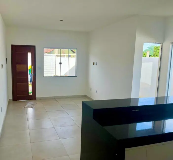 Apartamento com 3 quartos à venda, 180m2 em Balneário São Pedro, Sao Pedro Da Aldeia - RJ - imagem 3 Foto 3 de Apartamento com 3 quartos à venda, 180m2 em Balneário São Pedro, Sao Pedro Da Aldeia - RJ