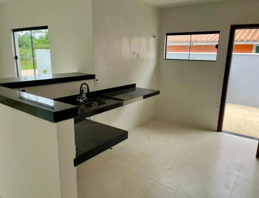 Apartamento com 3 quartos à venda, 180m2 em Balneário São Pedro, Sao Pedro Da Aldeia - RJ - imagem 4 Foto 4 de Apartamento com 3 quartos à venda, 180m2 em Balneário São Pedro, Sao Pedro Da Aldeia - RJ
