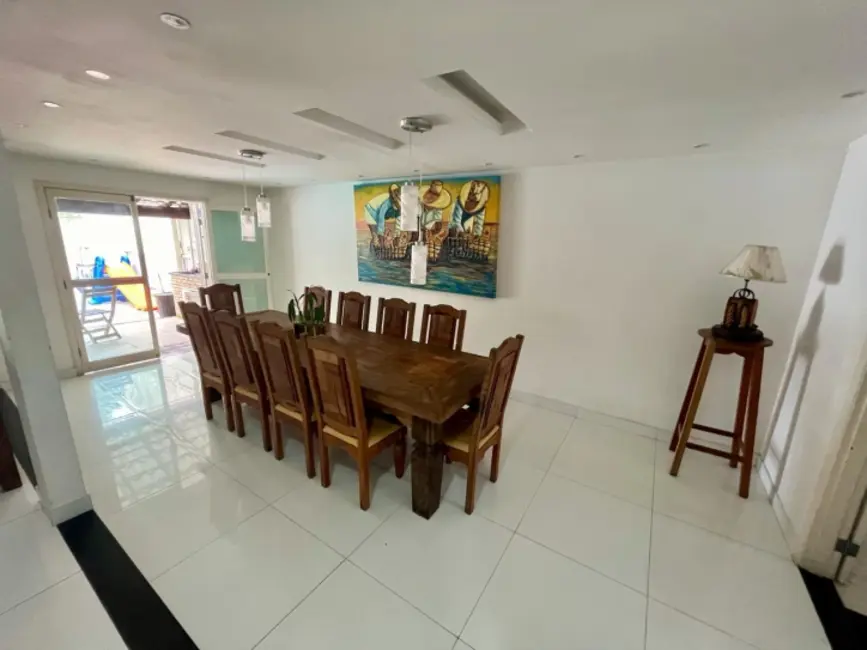 Foto 2 de Sobrado com 3 quartos para alugar, 280m2 em Gamboa, Cabo Frio - RJ