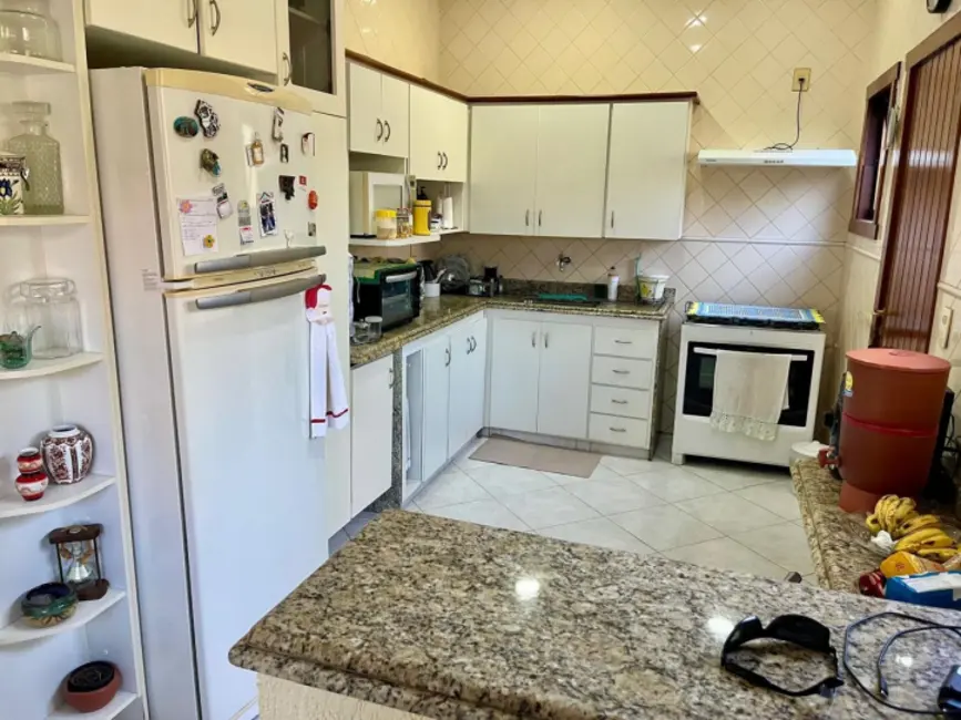 Casa com 4 quartos à venda, 420m2 em Portinho, Cabo Frio - RJ - imagem 7 Foto 7 de Casa com 4 quartos à venda, 420m2 em Portinho, Cabo Frio - RJ