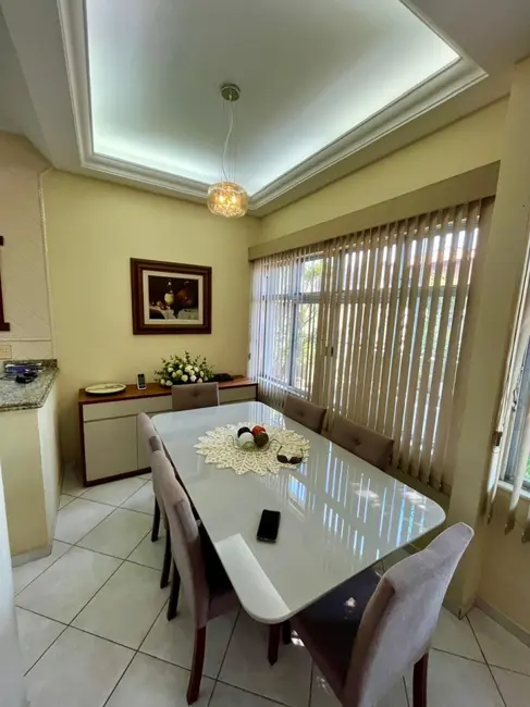 Casa com 4 quartos à venda, 420m2 em Portinho, Cabo Frio - RJ - imagem 5 Foto 5 de Casa com 4 quartos à venda, 420m2 em Portinho, Cabo Frio - RJ