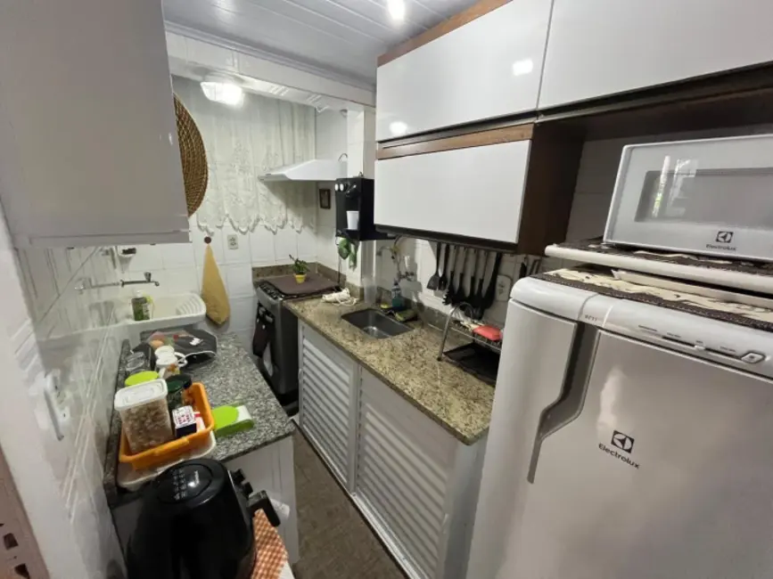 Foto 3 de Sobrado com 1 quarto à venda, 55m2 em Algodoal, Cabo Frio - RJ