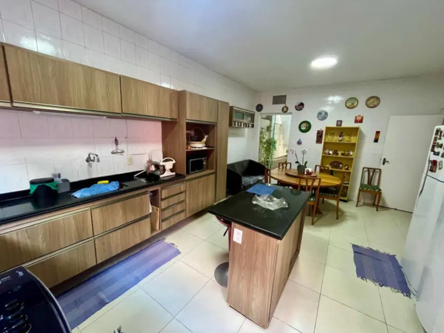 Foto 5 de Sobrado com 7 quartos à venda, 360m2 em Jardim Excelsior, Cabo Frio - RJ