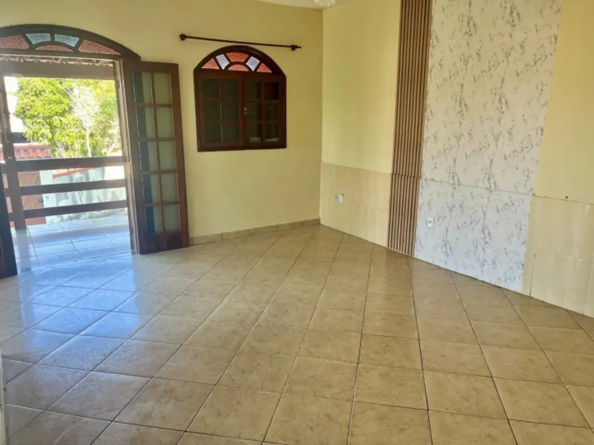 Foto 1 de Sobrado com 5 quartos à venda e para alugar, 300m2 em Cabo Frio - RJ
