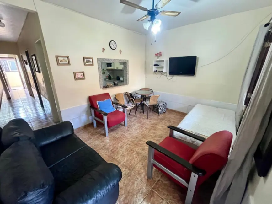 Casa com 2 quartos à venda, 80m2 em Peró, Cabo Frio - RJ - imagem 2 Foto 2 de Casa com 2 quartos à venda, 80m2 em Peró, Cabo Frio - RJ