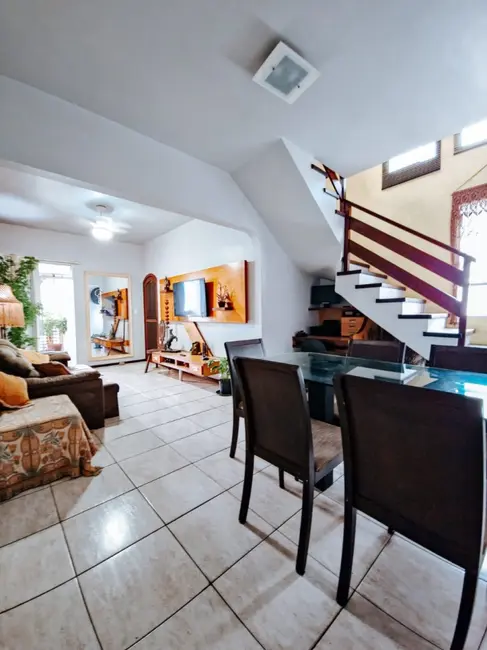 Foto 4 de Cobertura com 3 quartos à venda, 200m2 em Algodoal, Cabo Frio - RJ